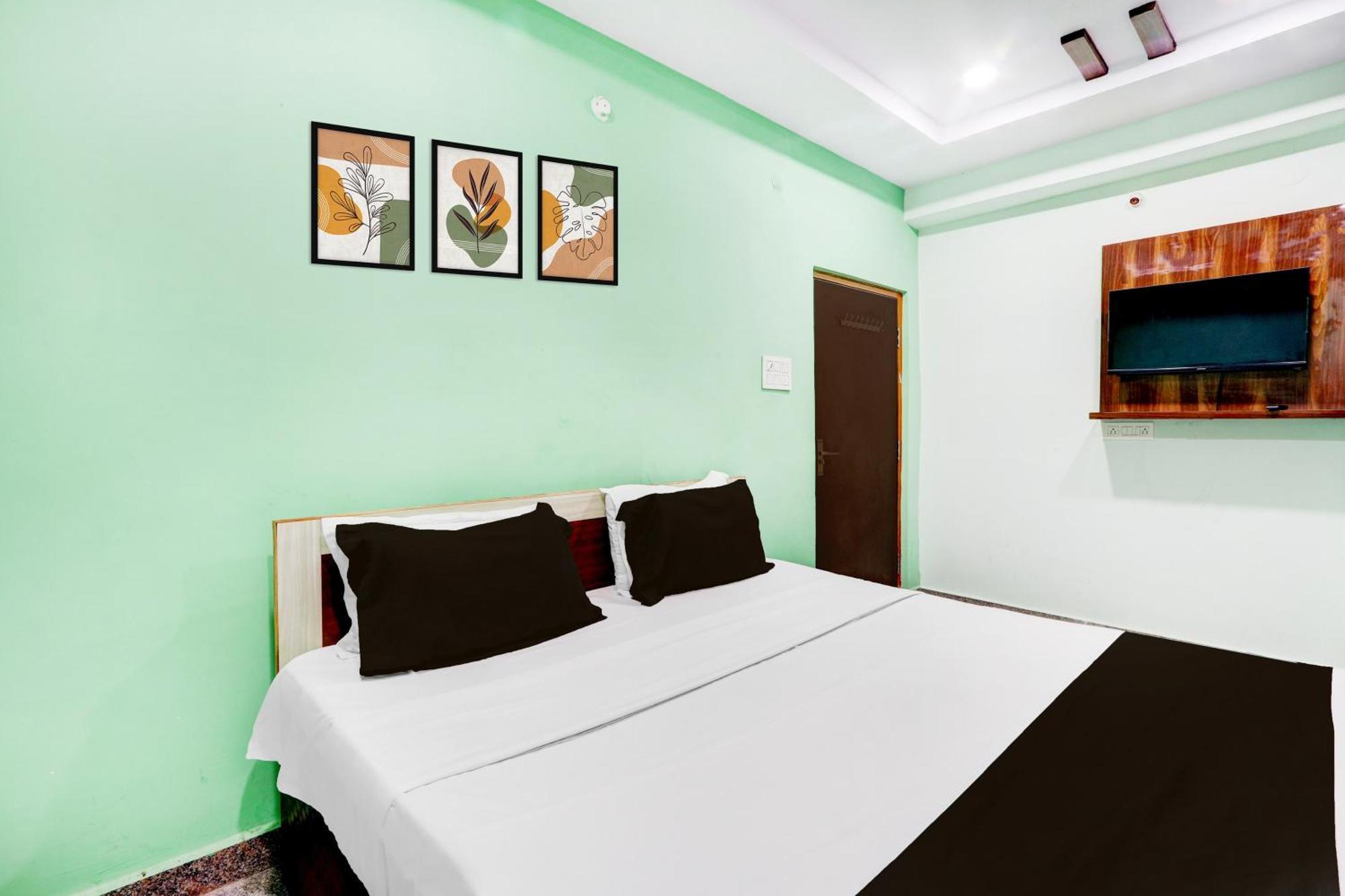 Hotel O Anoos Minarva Hyderabad Esterno foto